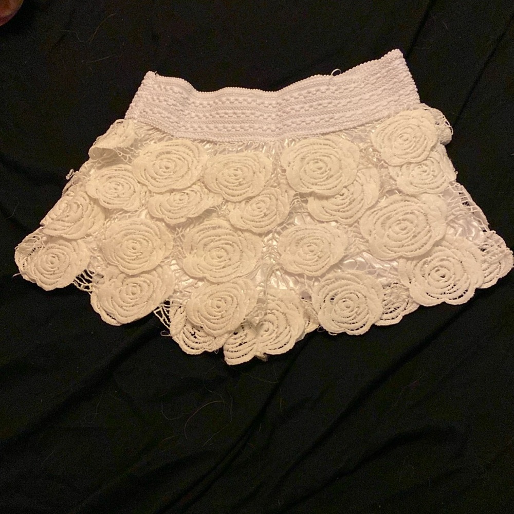 Brand is yilaikeni size M